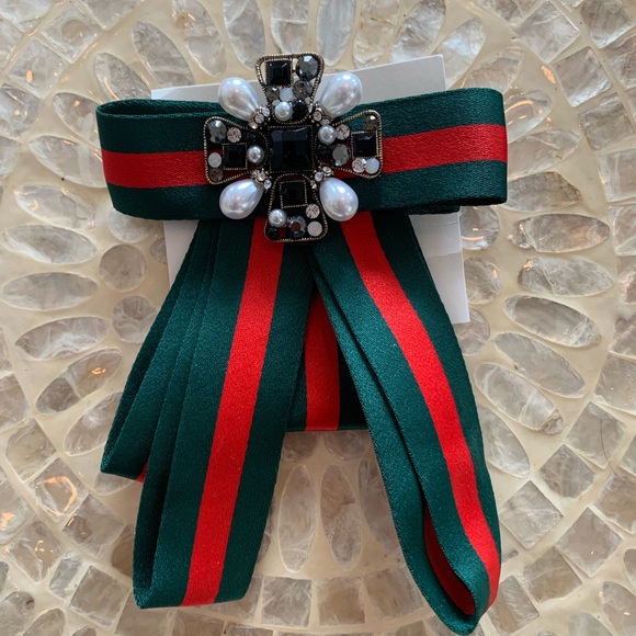 Jewelry - Bow Brooch Accessory